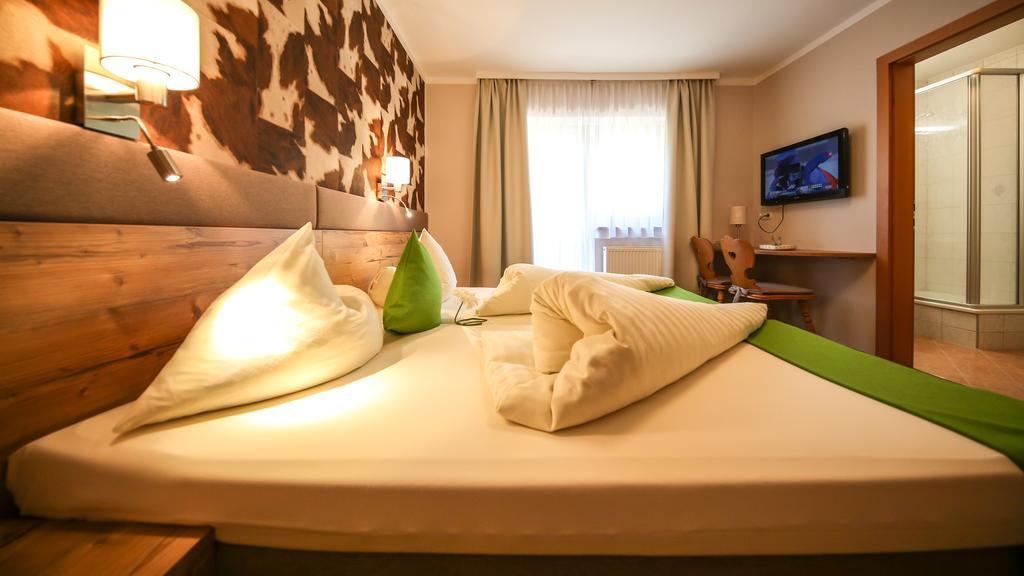 Hotel Landhaus Carla Майрхофен Номер фото